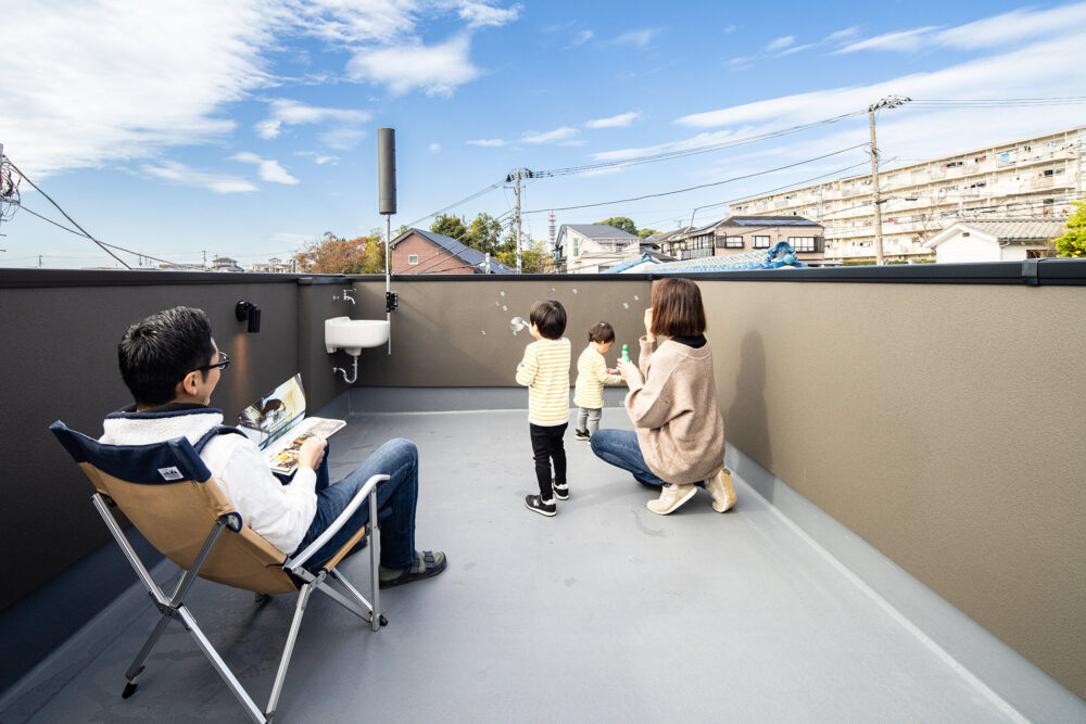 【実例紹介】注文住宅でルーフバルコニーを作るメリットは？ | 神奈川県・東京都の注文住宅｜ビルドアート