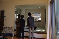 完成見学会の様子