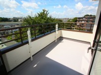 ルーフバルコニー